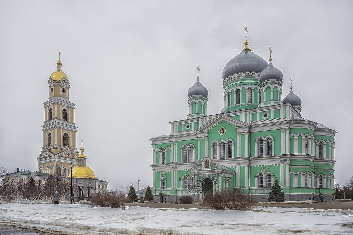 Свято Троицкий Серафимо Дивеевский женский монастырь
